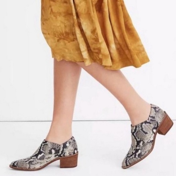 Madewell Sonia Leather Snake Embossed Chelsea Boot - Picture 1 of 6